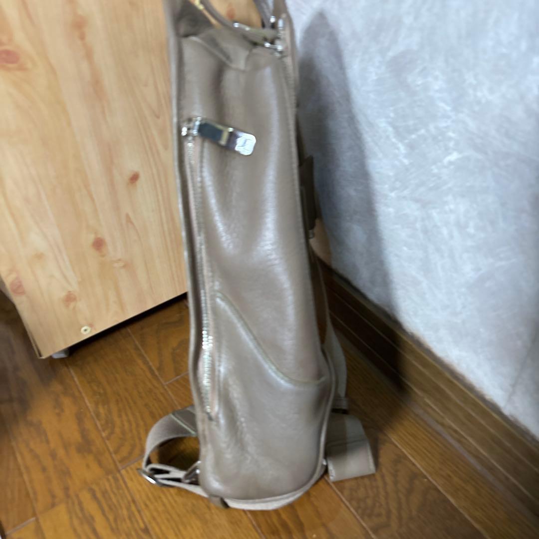 PELLE MORBIDAの「Maiden Voyageボディバッグ