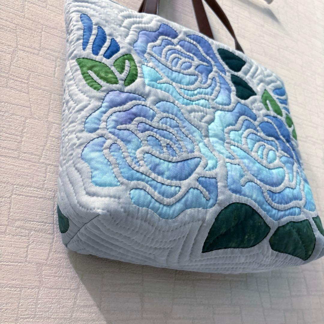 ハワイアンキルトトートバッグ　　　　　　　　バラ♡ アイスグレー