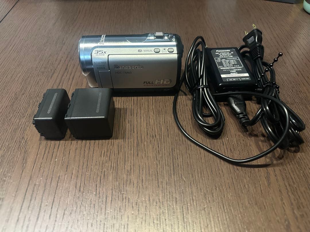 Panasonic HDC-TM60 ビデオカメラ本体