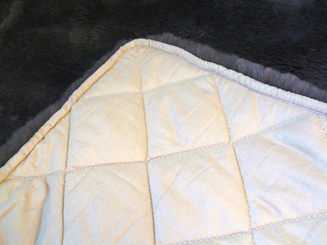 １点のみ新品＊じぶんまくら日本ムートン製３０ミリ＊オーストラリア・ムートンシーツ