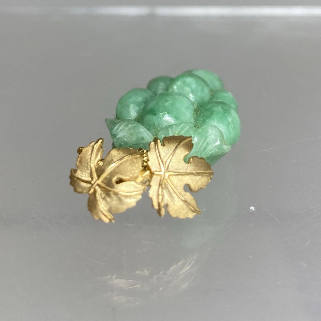 14K刻印金具　本金本翡翠　ぶどう文ネックレストップ　東さ7-0206☆2F