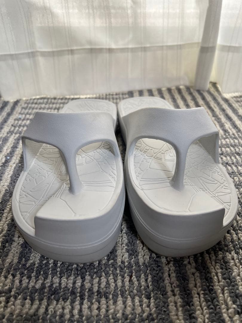 ラクバキ（RACBAKI）イージーサンダル灰色レディースL（24.0〜25.5）