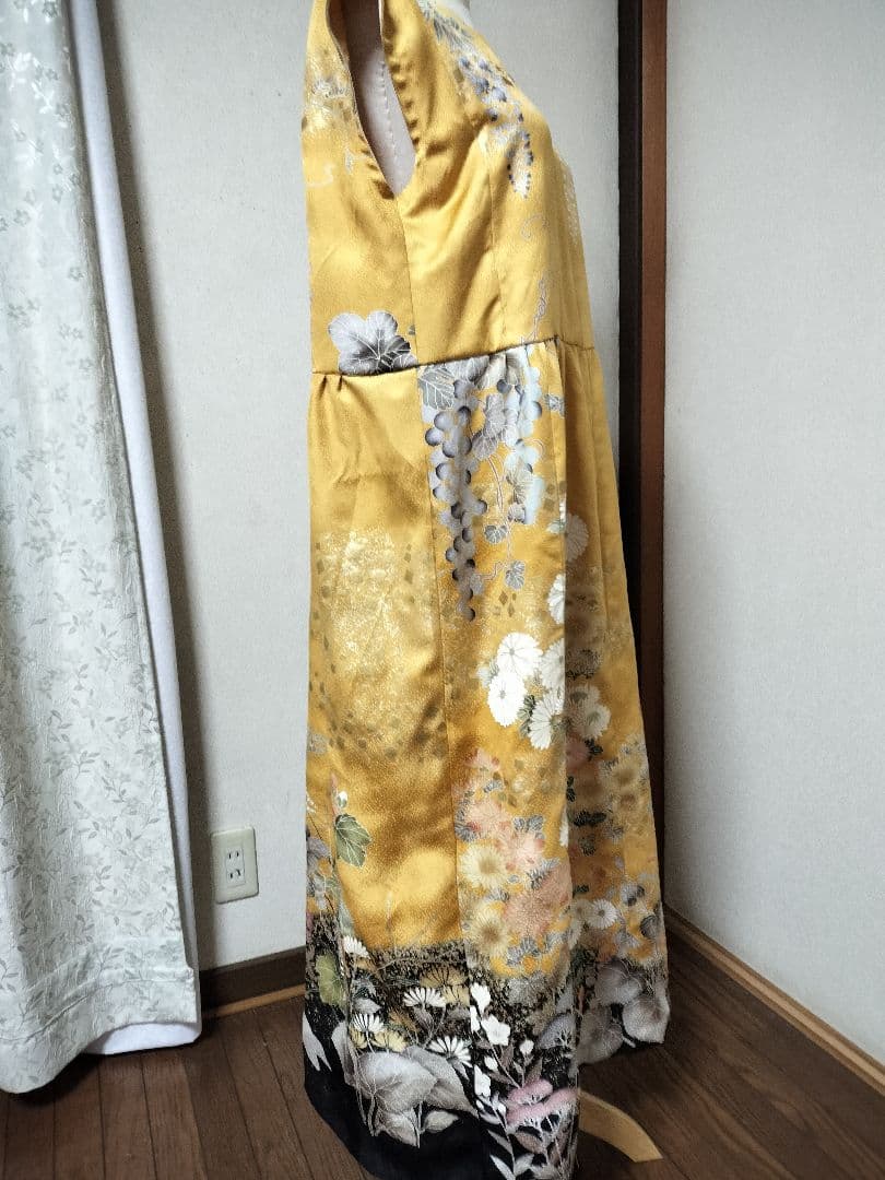 着物リメイク　振袖　草花文　ワンピース