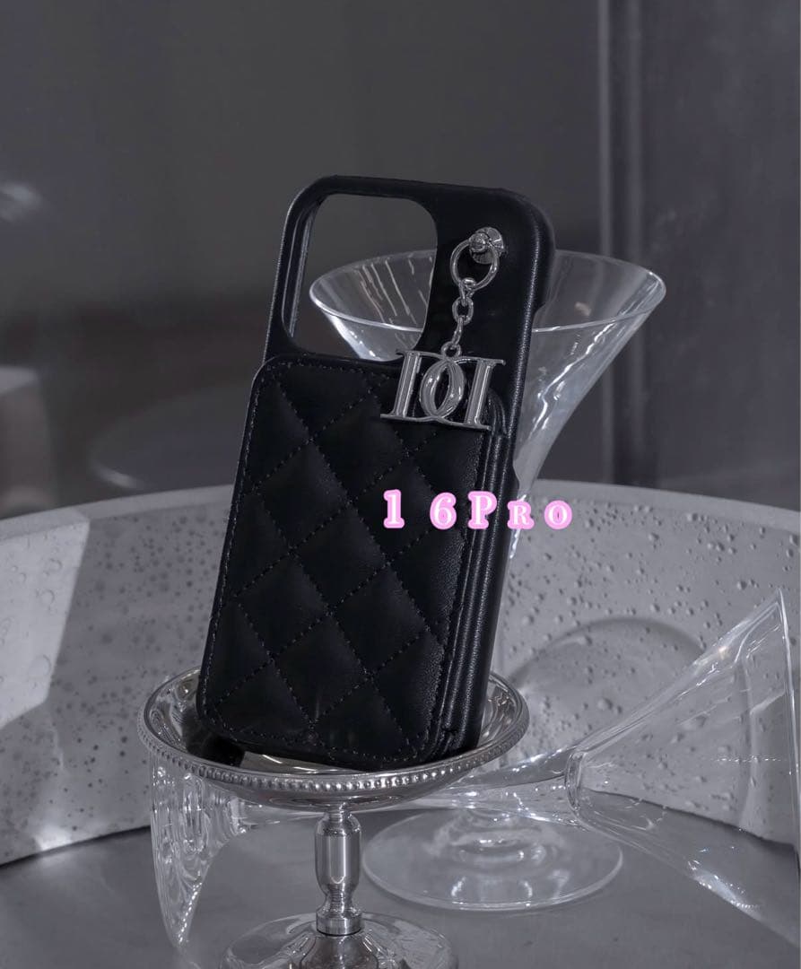 ✨✨ダーリッチ キルティングミラーDDチャームiPhoneケース