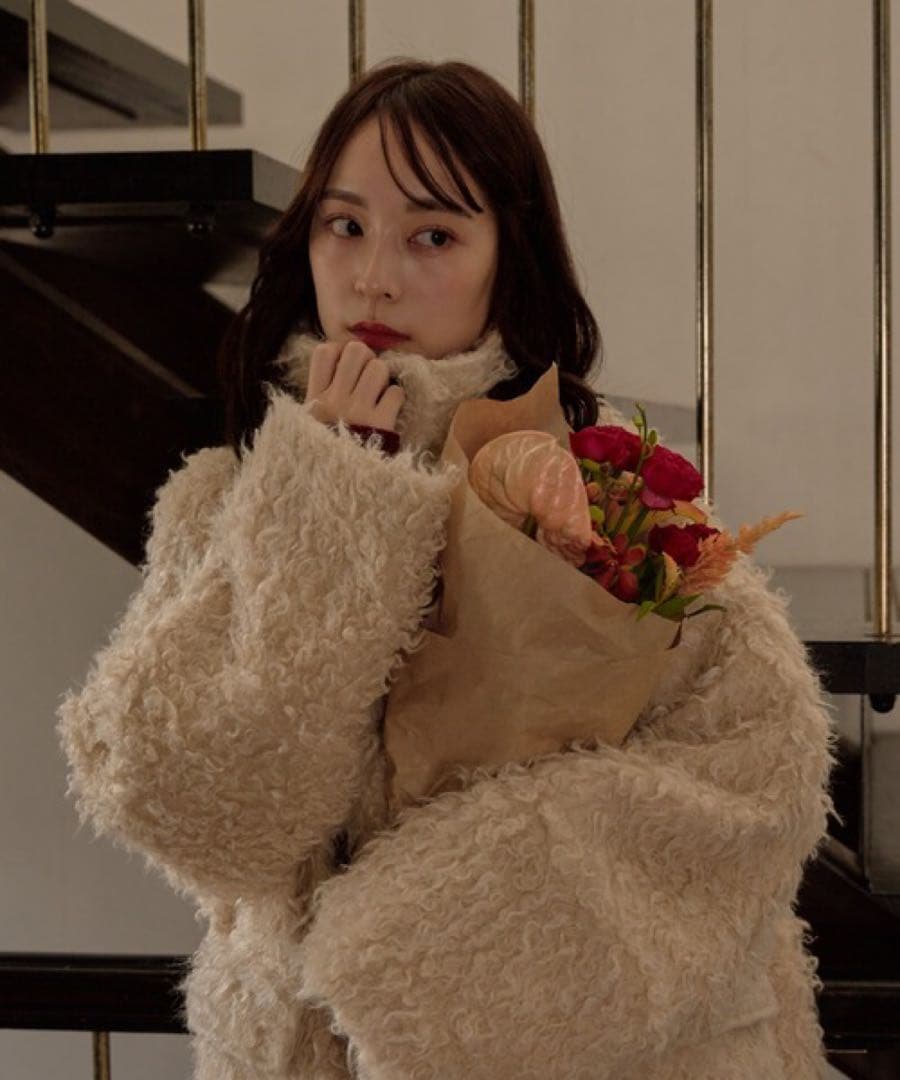 【mideal プードルミドルコート（完売アイテム）】