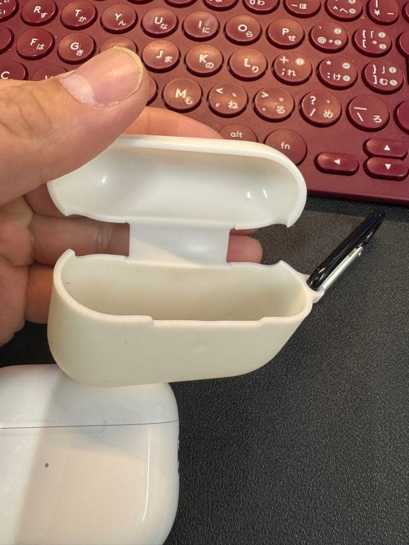 な*る様 AirPodsPro2 usb-C Apple純正 極美品 保護ケース