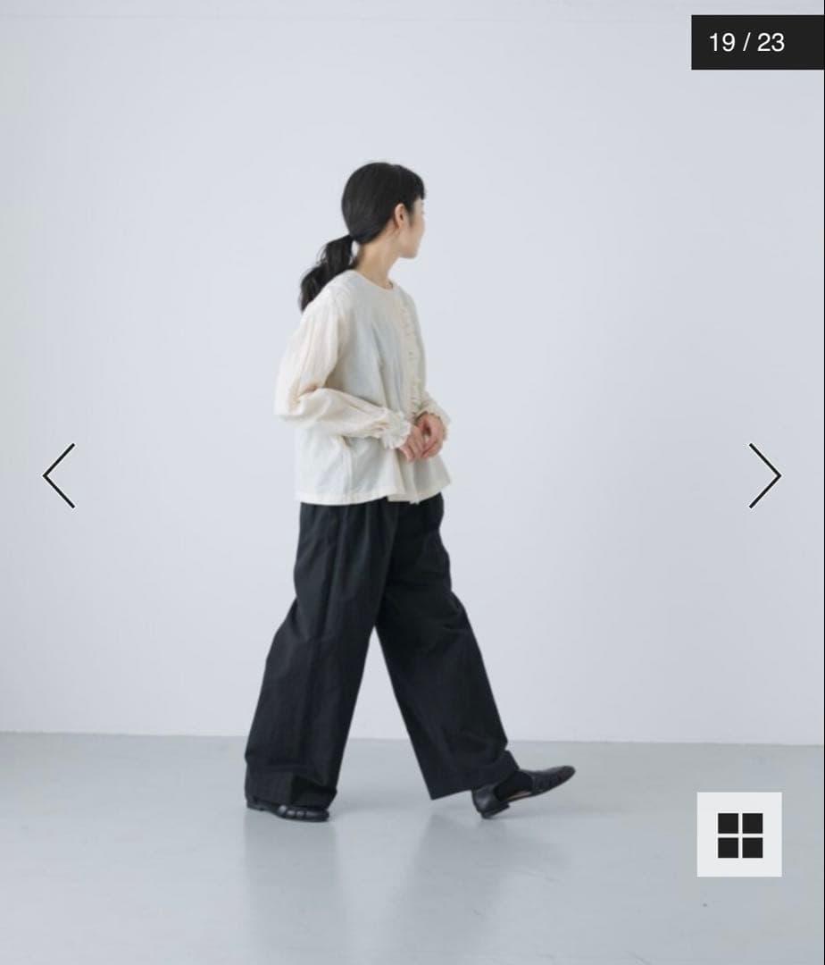 佳かぐれ　Two-tuck easy pants