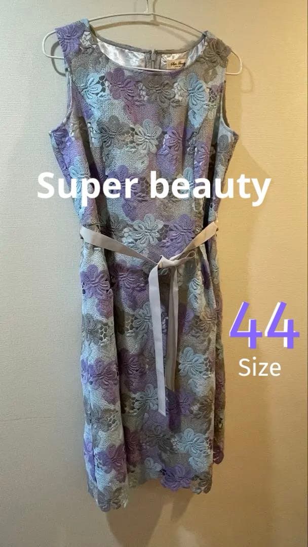 【みかづき様】superbeautyレース花柄ノースリーブワンピース