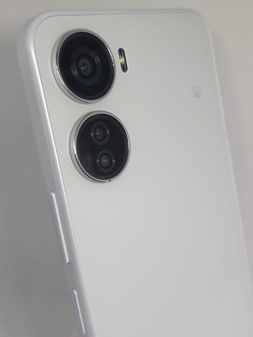 Libero 5G IV ホワイト A302ZT SIMフリー 美品 本体