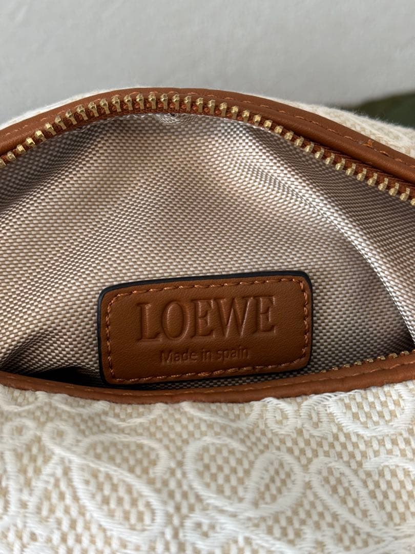 LOEWE キュービィ　アナグラムバッグ