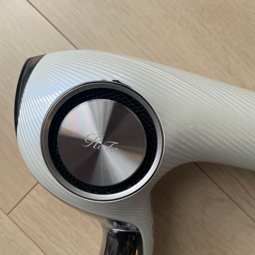 リファ　RE-AJ02A ヘアドライヤー ホワイト