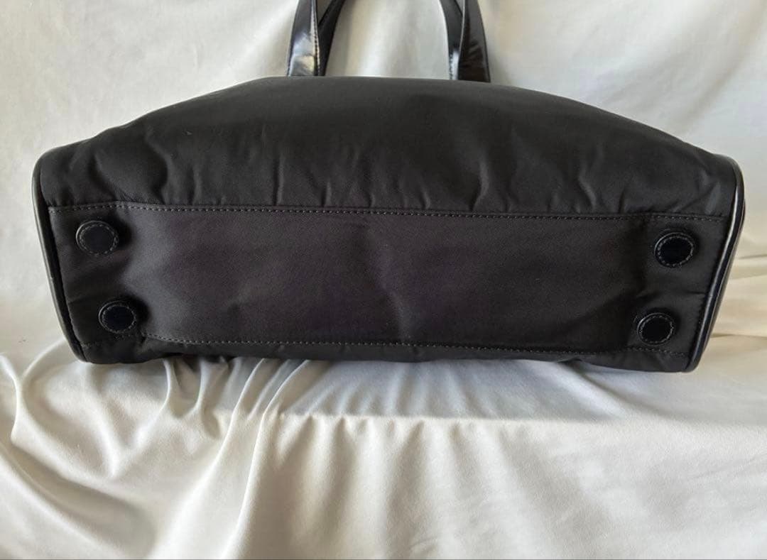 PRADA プラダ　トートバッグ　三角プレート　ブラック