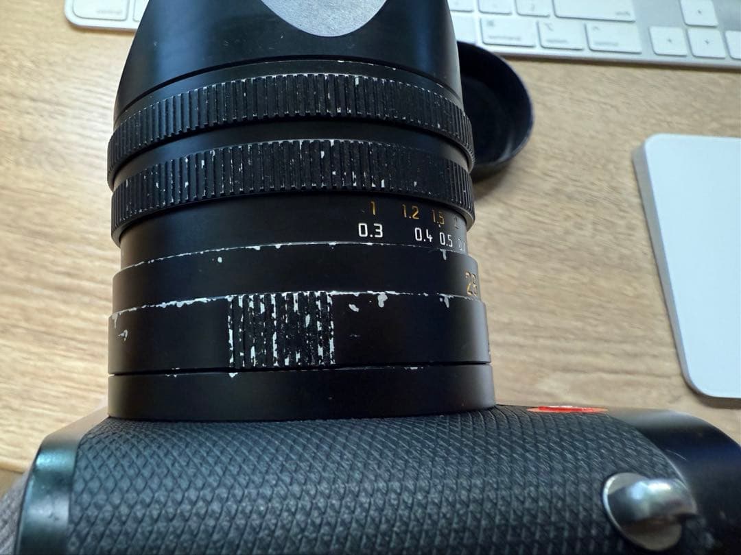 Leica Q2 コンパクトデジタルカメラ