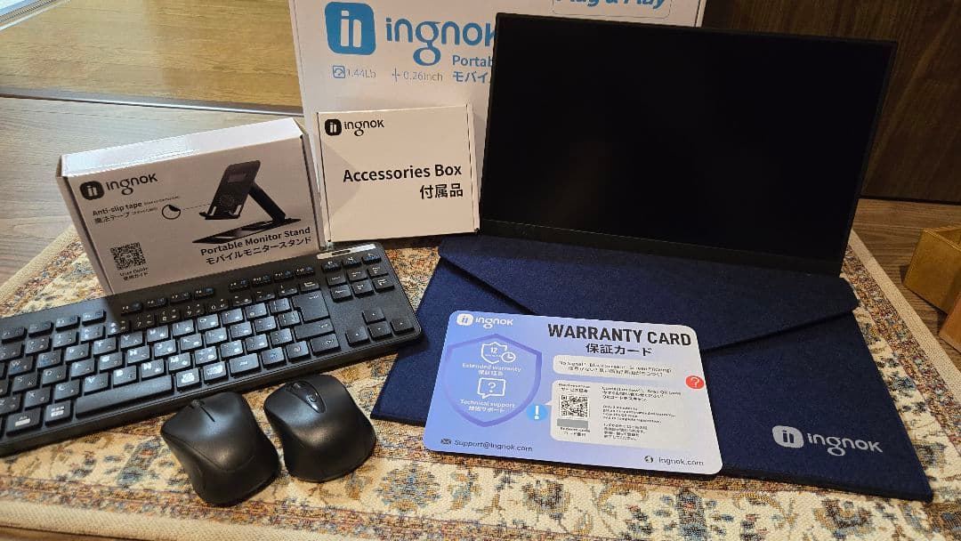 ingnok 15.6インチ ポータブルモニター　キーボード　マウス付