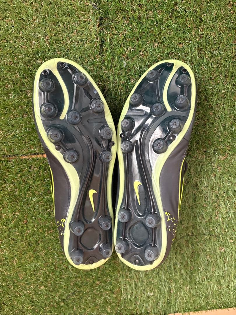 Nike ティエンポレジェンド 5 エレクトロフレアパック エリート