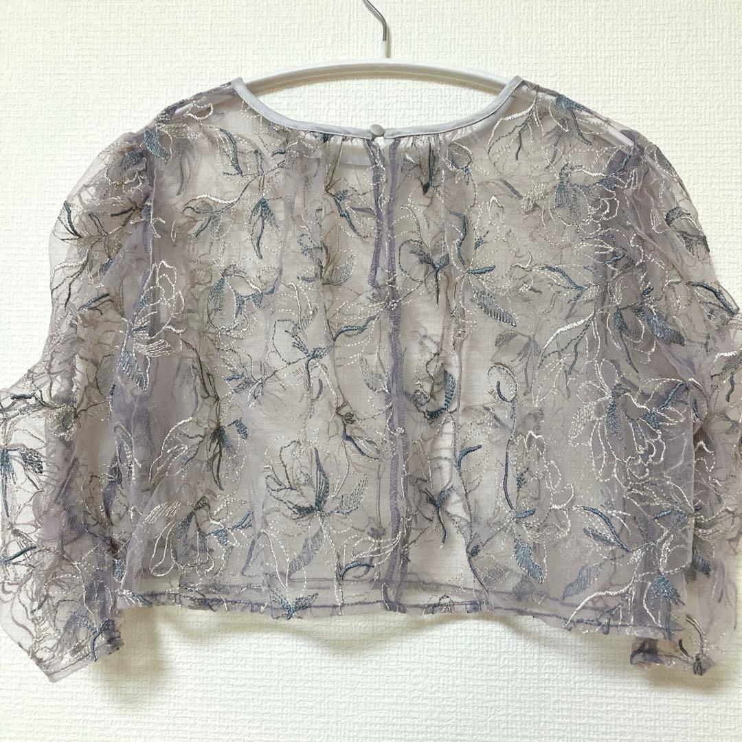 美品　人気　カナ　シャーリングスリーブ総レースフェミニンパーティードレス M