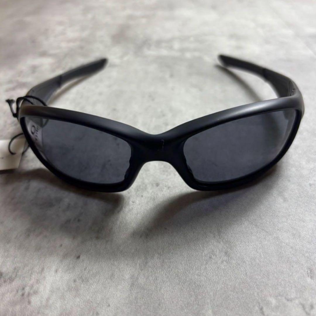 2*歳様 OAKLEY straight jacket