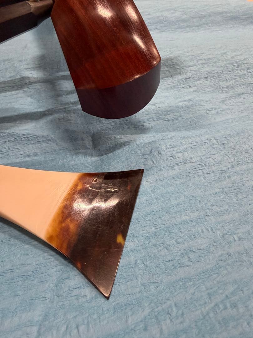 ケース付き　三味線本体 白/紫 バチ付き