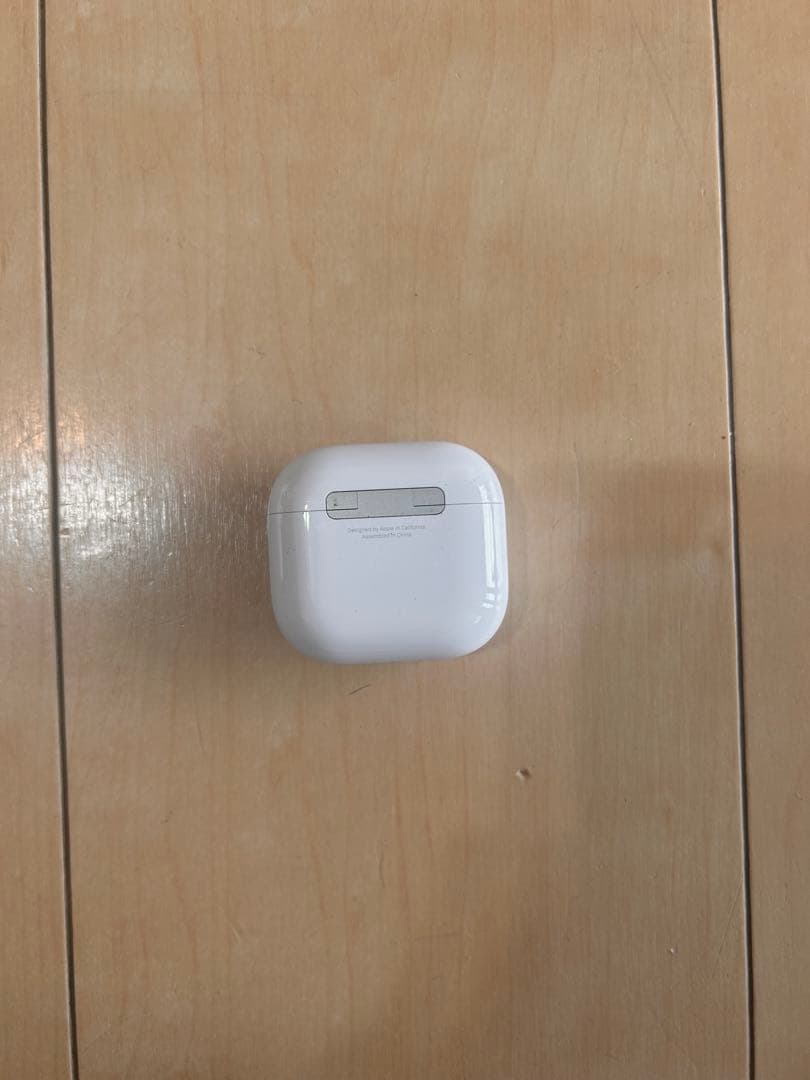 Airpods 4 ANC (アクティブノイズキャンセリング機能付)