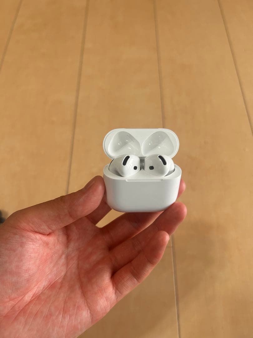 Airpods 4 ANC (アクティブノイズキャンセリング機能付)