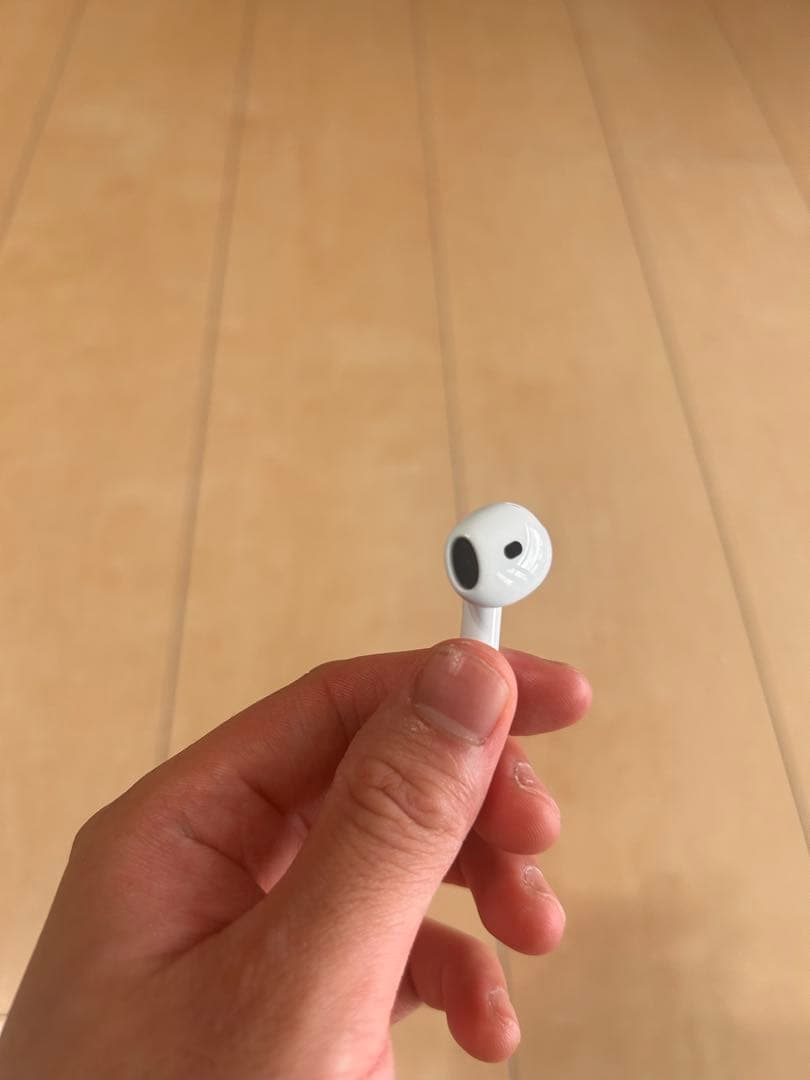 Airpods 4 ANC (アクティブノイズキャンセリング機能付)