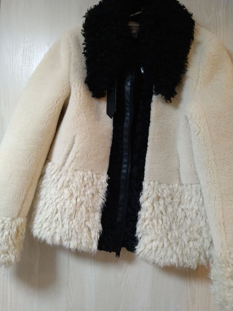 キャラメル ZARAパッチワークフェイクファージャケット