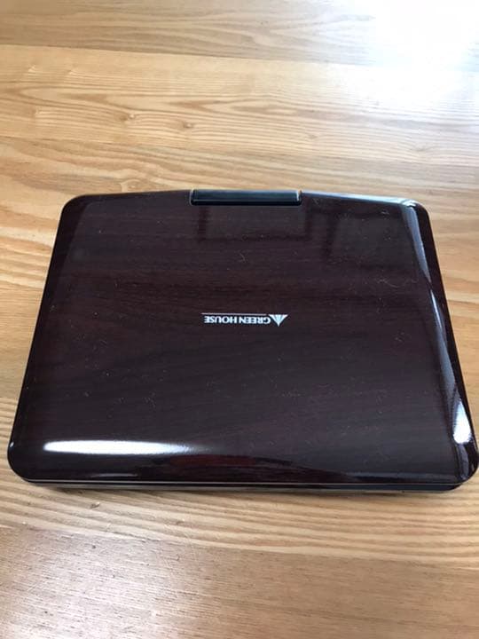 7型ワイド液晶ポータブルDVDプレーヤー
