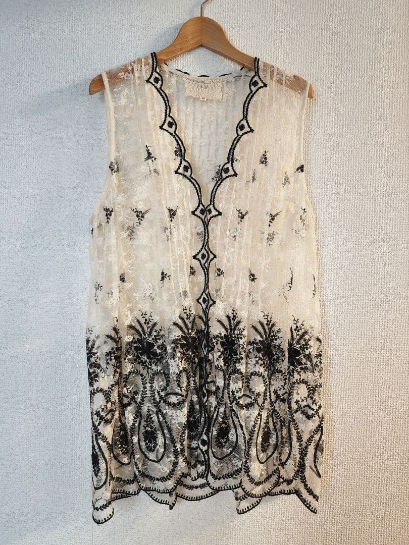 【お値下げ/美品】インポートロッサ 刺繍レースベスト&カットソー