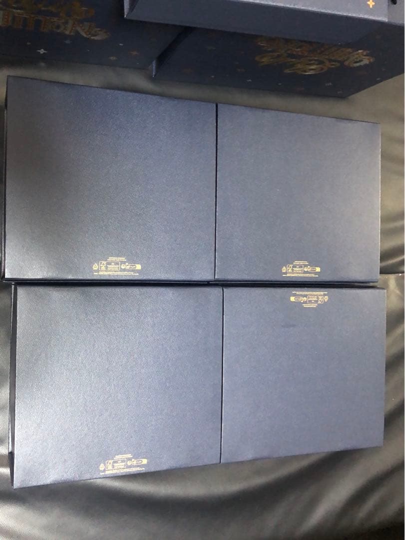 ルイヴィトン　ホリデー限定　バッグ等の箱9箱　大サイズ、中サイズ