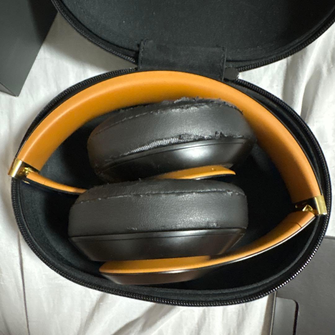 Beats Studio3 Wireless ブラック/ゴールド