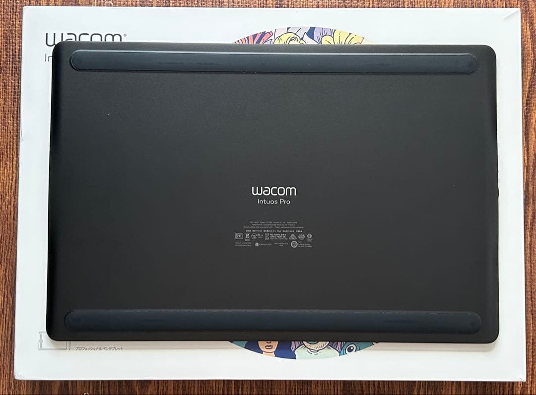 Wacom Intuos Pro PTH-860 2023年製 フィルム貼付済み