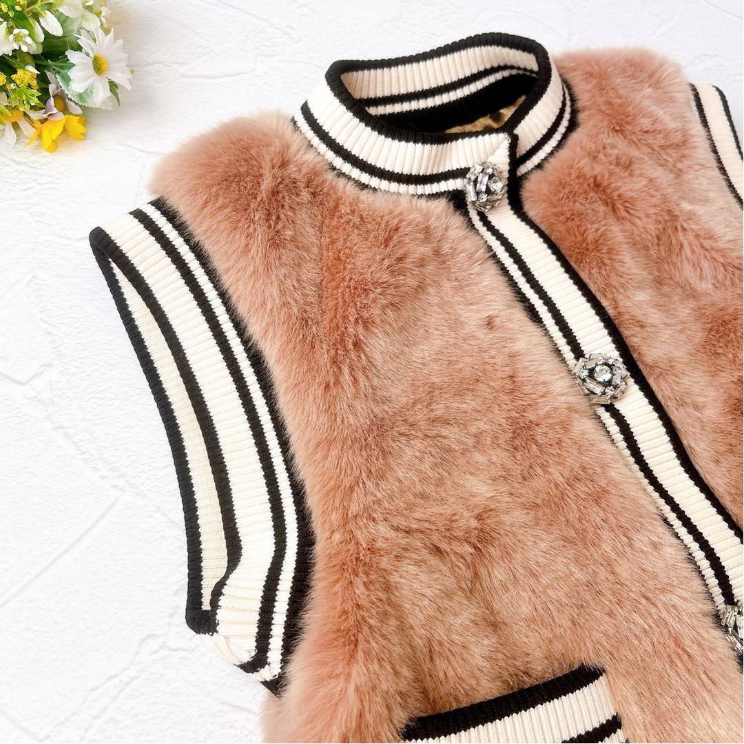 《美品》DOLCE&GABBANA ビジューボタン フェイクファー ベスト M