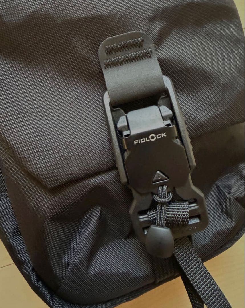 バッグ AER Street Sling x-pac