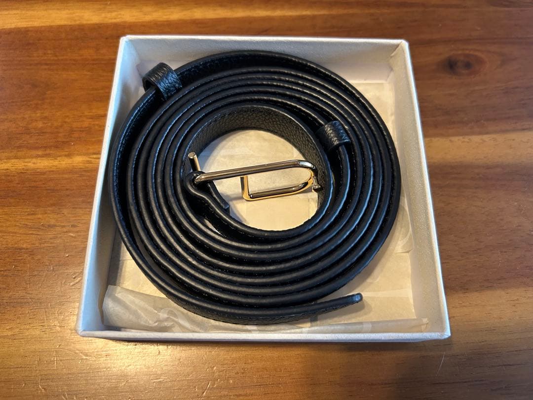 ポレーヌ　スキニー Umi ベルト – ブラック テクスチャード