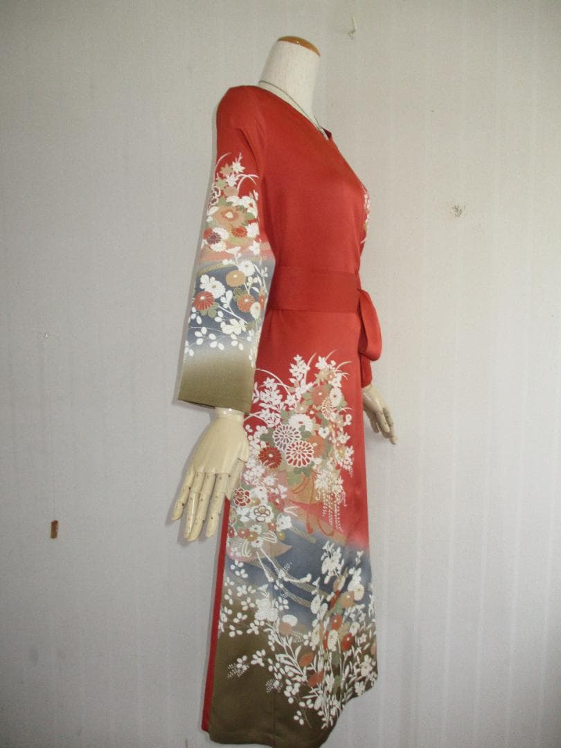 Ｍ～Ｌサイズ　訪問着からの着物リメイクドレスです　着丈１１９cm