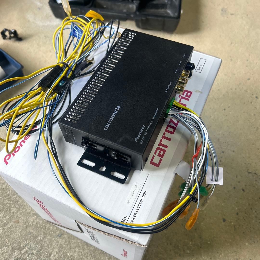 Pioneer DEH-P01 付属パワーアンプ