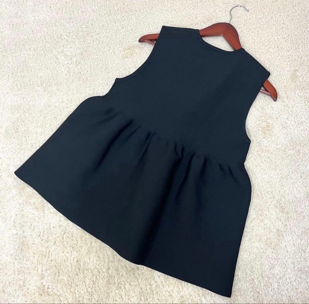 未使用 UNITED ARROWS P イレギュラーフリル ベスト ブラック