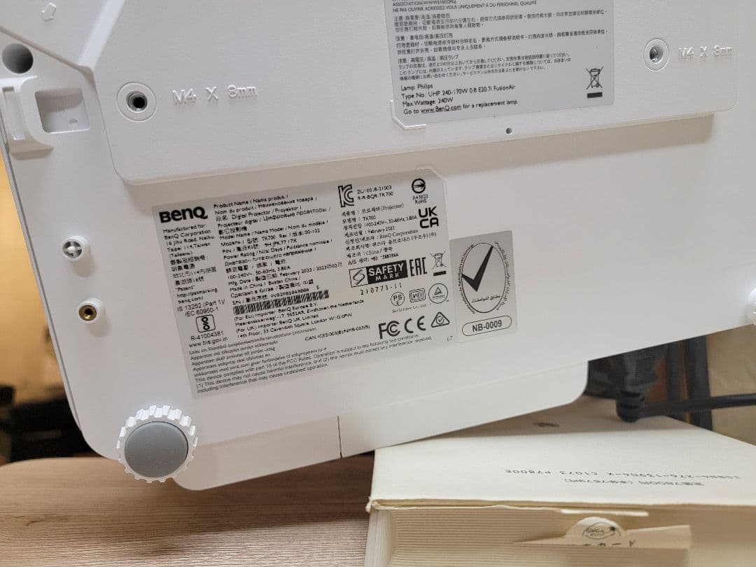 BenQ ベンキュー 4Kプロジェクター TK700+クロームキャストセット