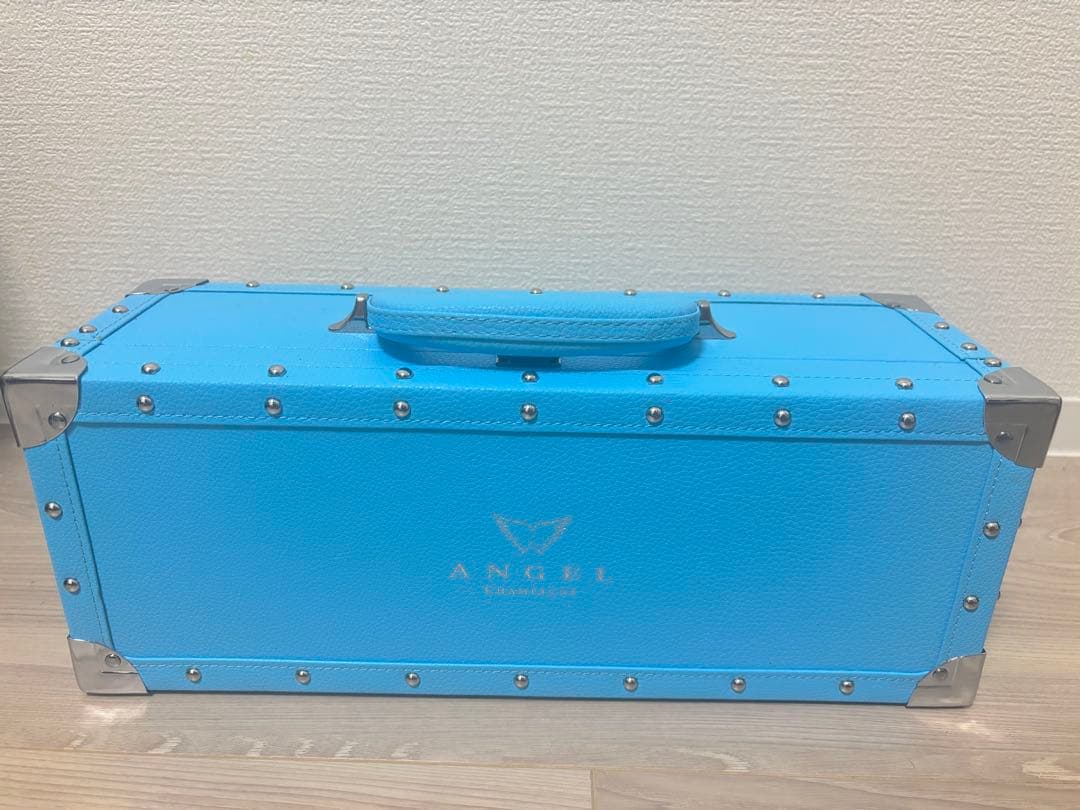【新品未開封】エンジェル　シャンパン(ブルー)箱付き