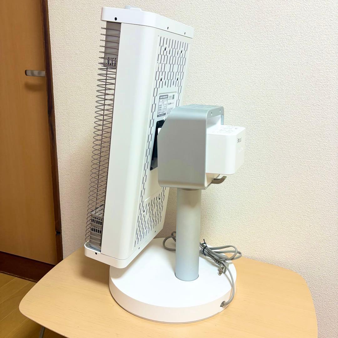 DAIKIN　遠赤外線暖房機　セラムヒート　ERFT11VS-W　2018年製