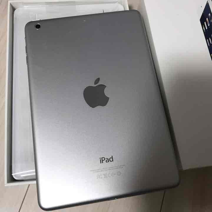 iPad mini 2 wi-fiモデル 16GB ケース付き 美品