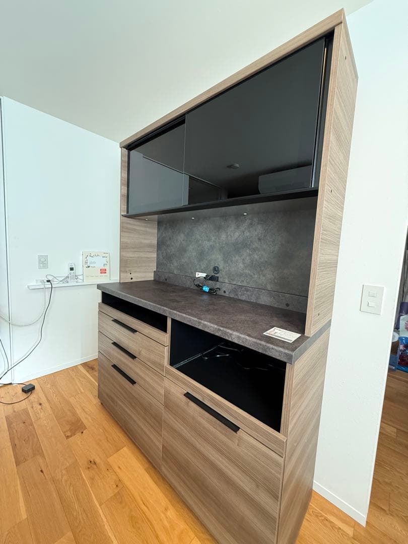 【定価20万円超】パモウナ 食器棚 140cm 日本製 引き出し天板付き 美品