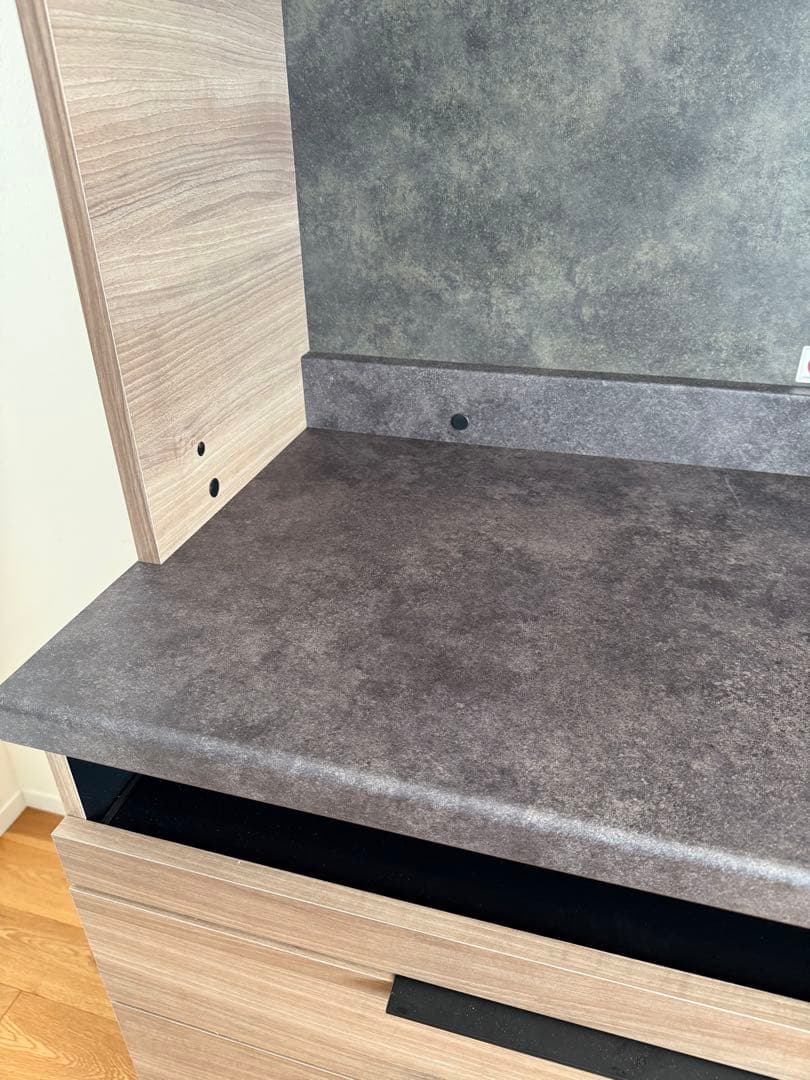 【定価20万円超】パモウナ 食器棚 140cm 日本製 引き出し天板付き 美品