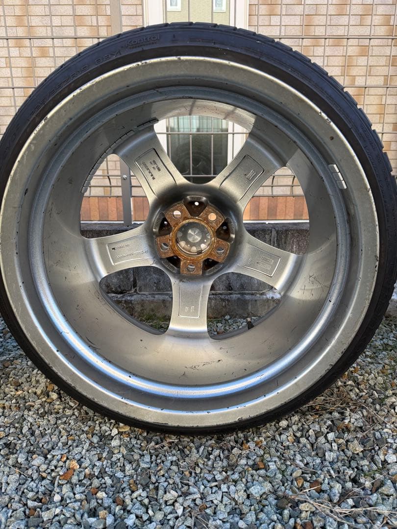 カールソン1/5 19インチ10j4本