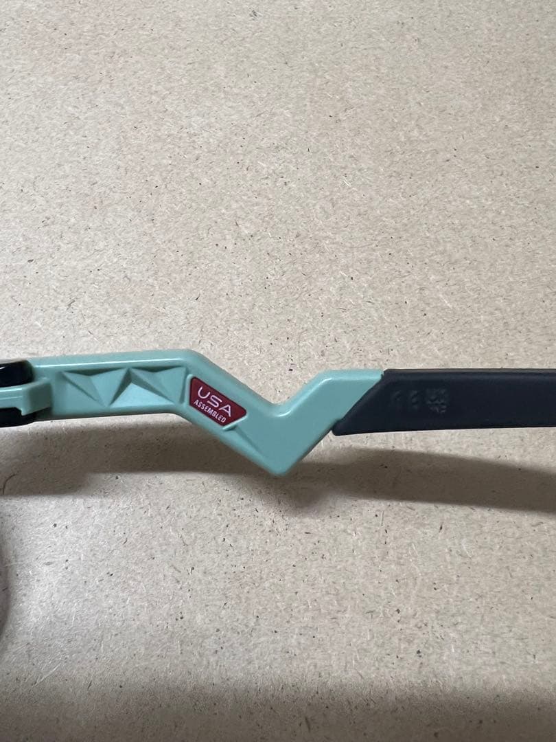 オークリー　ジュニア　サングラス　野球