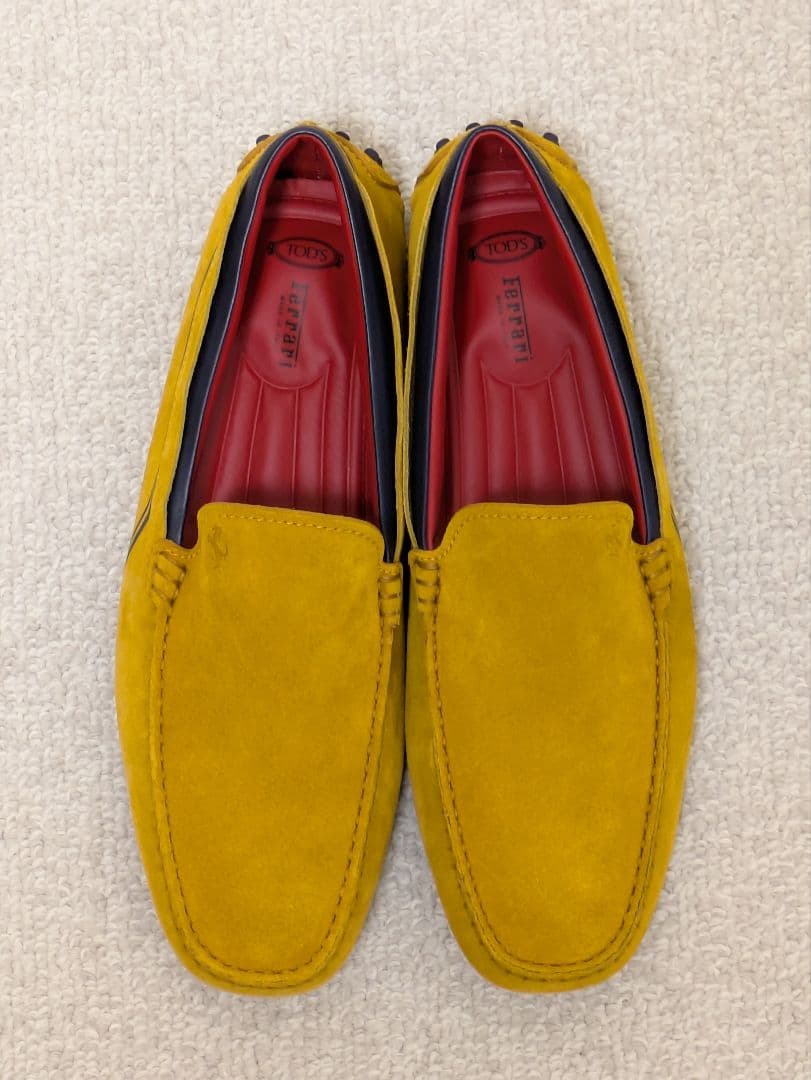 未使用 Tod's トッズ フェラーリドライビングシューズ ゴールド イタリア製