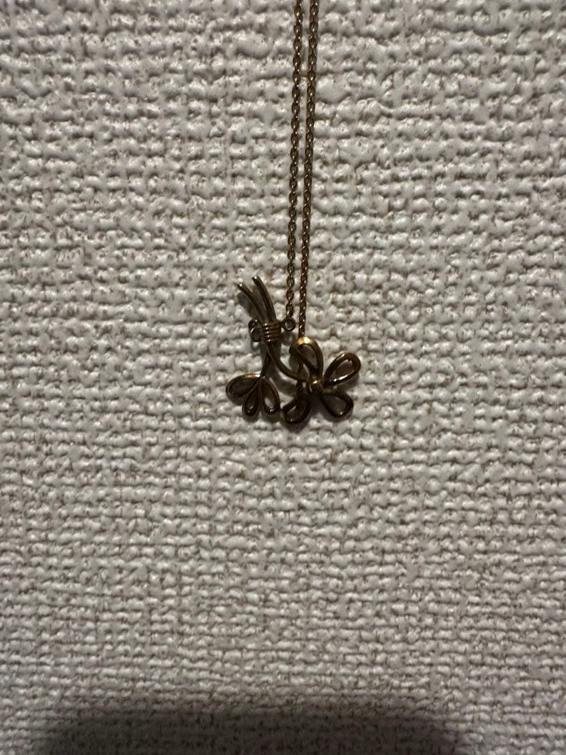 花モチーフ ゴールド ネックレス