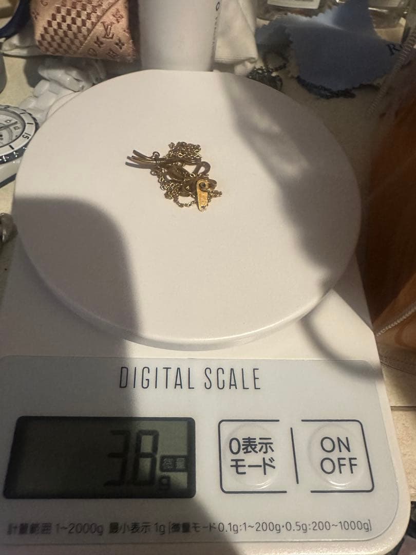 花モチーフ ゴールド ネックレス