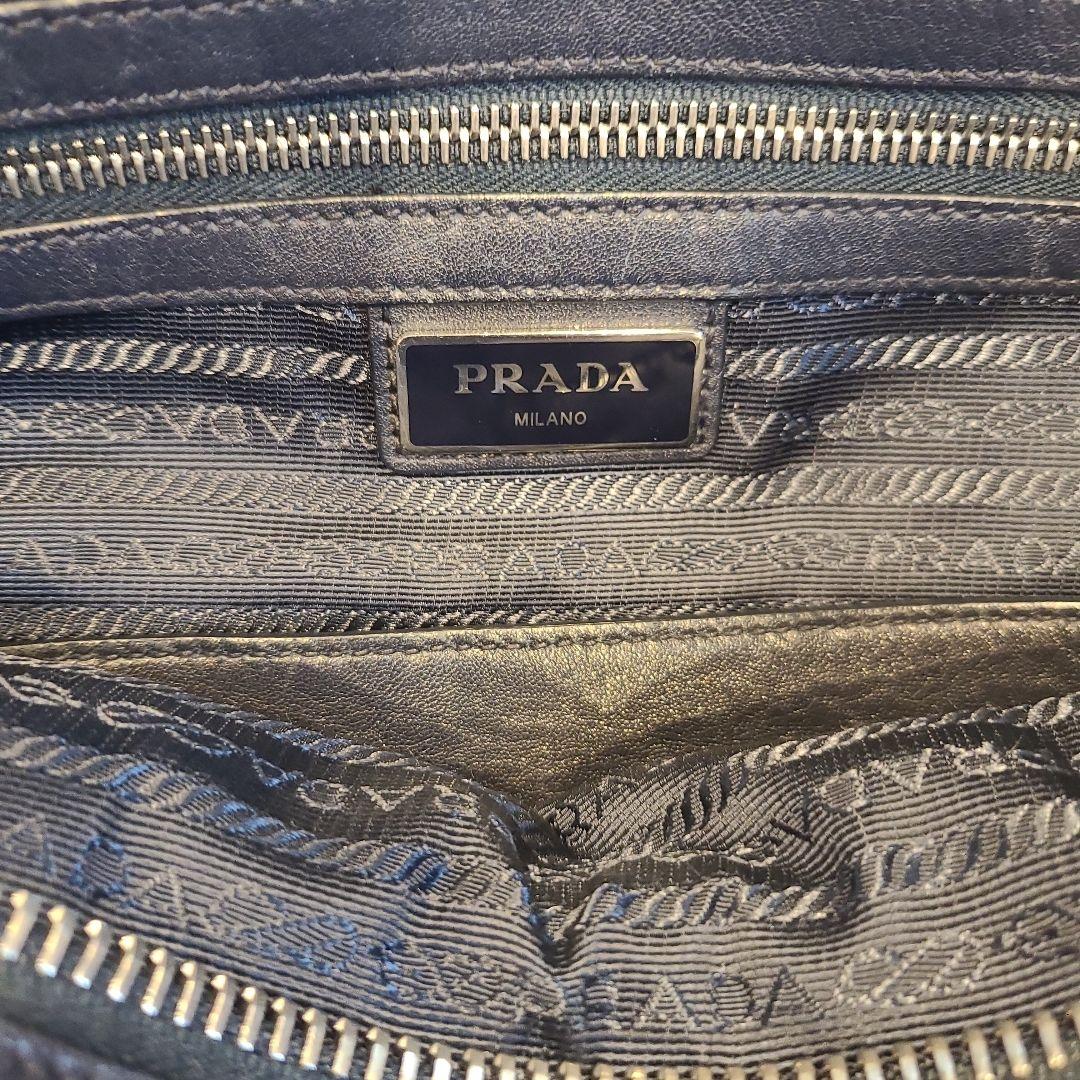 PRADA ネイビー レザー ショルダーバッグ
