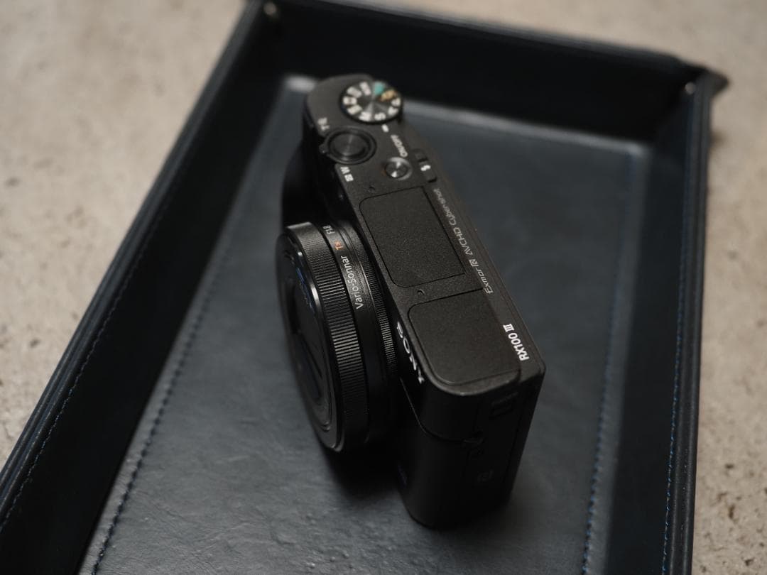 ソニーサイバーショット DSC-RX100M3